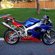 Yamaha yzf R1.