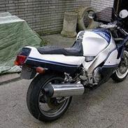 Yamaha FZR 1000 ( solgt )