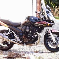 Suzuki Bandit 650 S 