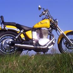 Suzuki Savage LS 650 
