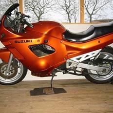 Suzuki GSX 750 F