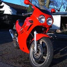 Suzuki gsxr 250 SOLGT