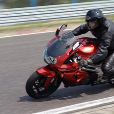 Aprilia Falco (Solgt)