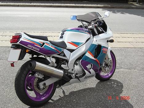 Yamaha FZR 600 R #SOLGT# billede 12