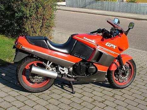 Kawasaki GPX 600R Solgt - Fra siden... billede 7