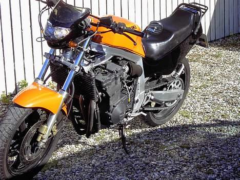 Suzuki GSX1100R billede 6