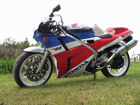 Honda VFR 400R NC30 -SOLGT- billede 8