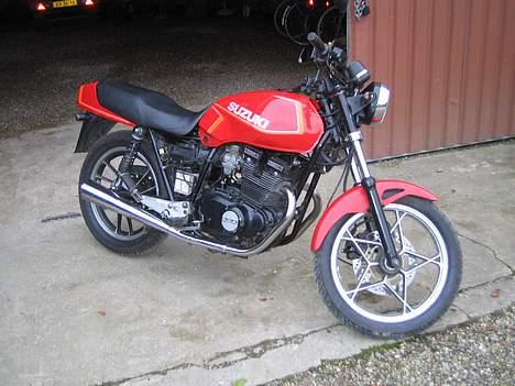 Suzuki GSX 400E Solgt billede 16