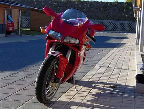 Ducati 748s solgt - 15/10/05 billede 5