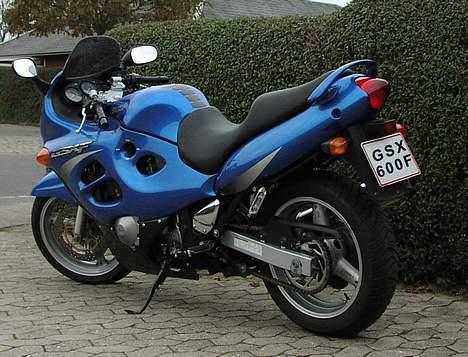 Suzuki GSX 600 F billede 2