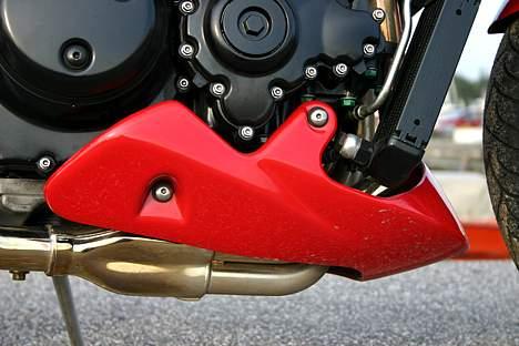 Triumph Speed Triple (SOLGT) - Belly pan....giver cyklen harmoni...........Foto: Røssi billede 14