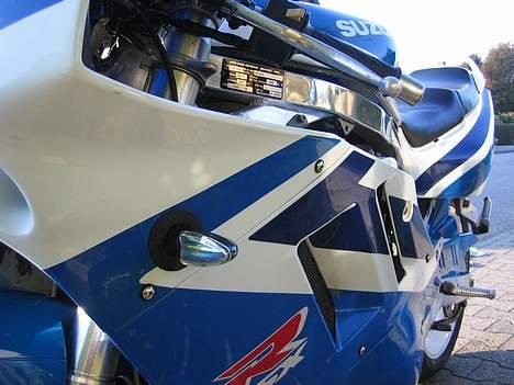 Suzuki GSX 750R billede 4