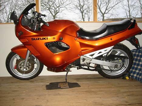 Suzuki GSX 750 F billede 1