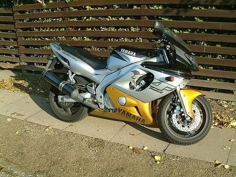 Yamaha YZF 600 R Thundercat billede 3