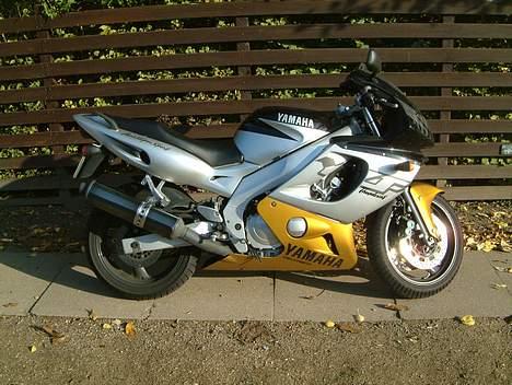 Yamaha YZF 600 R Thundercat billede 4