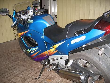 Suzuki Gsx 600 f "SOLGT" billede 9