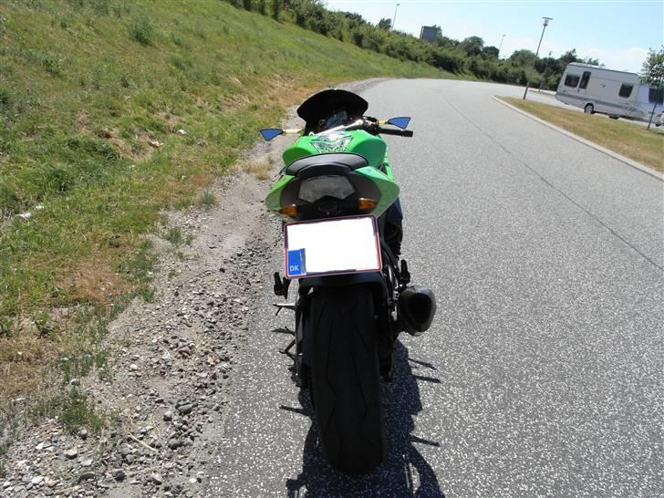 Kawasaki ZX10R - Har specifikationer til næsten alle mc-er fra 1974 til 2005 billede 9