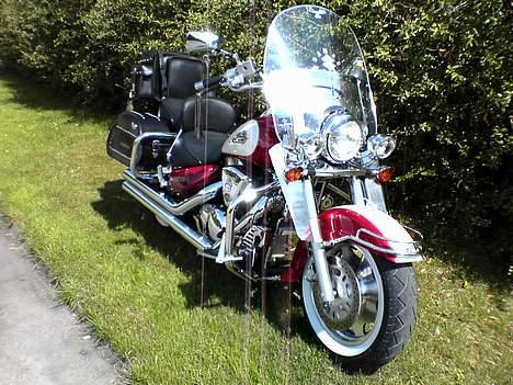 Suzuki Intruder VL1500 - White Wall dæk og 3" Big straightsudstødninger lige monteret ! billede 5