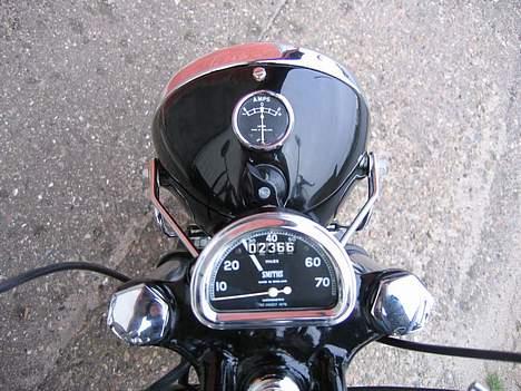 BSA Golden Flash A10. (SOLGT) - Amper-meter, lygte-kontakt og Mph :-) billede 5