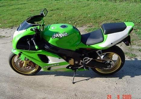Kawasaki ZX7R  billede 4