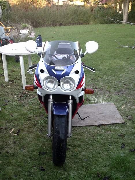 Yamaha fzr 600 (solgt) billede 5