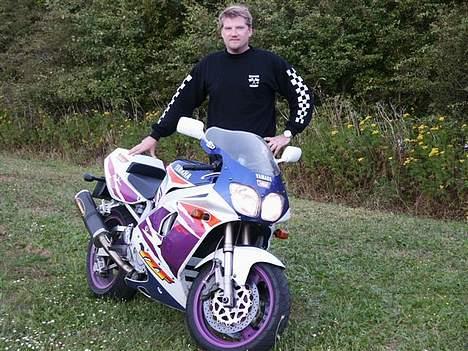 Yamaha YZF750R (solgt)  billede 6