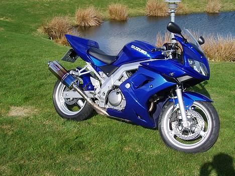 Suzuki sv650s (Skjern) SOLGT - Har nu fået monteret fuldkåbe,sædeskal,rear hugger og indfarvet sædebunden billede 1