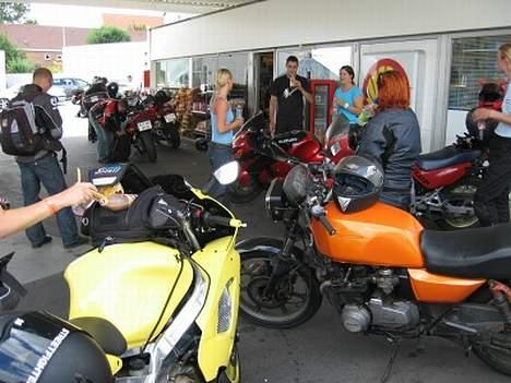 Kawasaki Z 750 R - På vej hjem fra "Træf på toppen 2005" billede 5