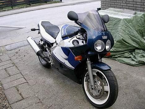 Yamaha FZR 1000 ( solgt ) billede 1