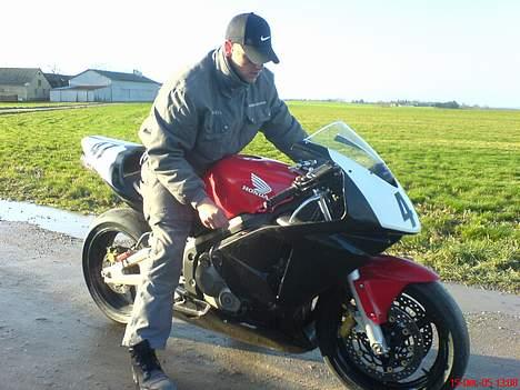 Honda CBR 600RR billede 1