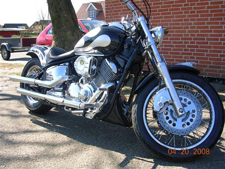 Yamaha XVS Drag Star 1100 - efter ombygning

Solgt billede 1