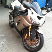 Kawasaki ZX6R 636