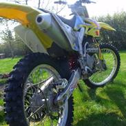 Suzuki RM-Z