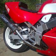 Suzuki GSXR 400 R