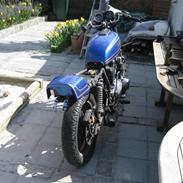 Suzuki GS 750