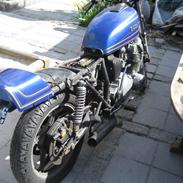 Suzuki GS 750