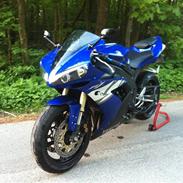 Yamaha YZF R1
