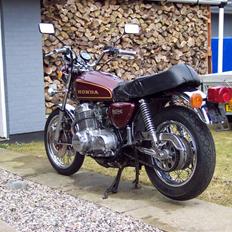 Honda cb 750 k7