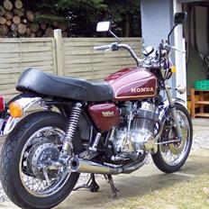 Honda cb 750 k7