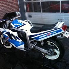 Suzuki GSXR750