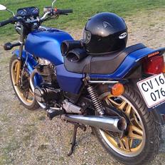 Honda CB400N // SOLGT