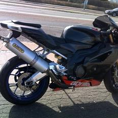 Aprilia RSV 1000 R FACTORY - SOLGT