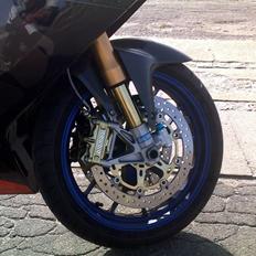 Aprilia RSV 1000 R FACTORY - SOLGT