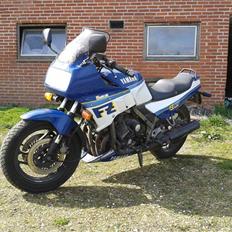 Yamaha fz 750