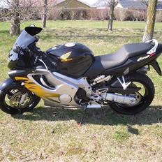 Honda CBR 600 F4