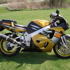 Suzuki GSX-750R tidligere mc