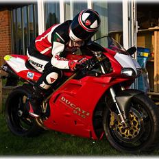 Ducati 916