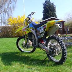 Suzuki RM-Z