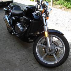 Honda VF 750 Super Magna