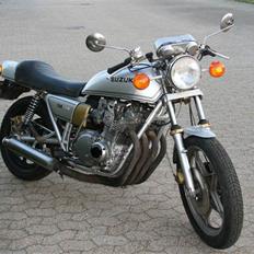 Suzuki GS 750